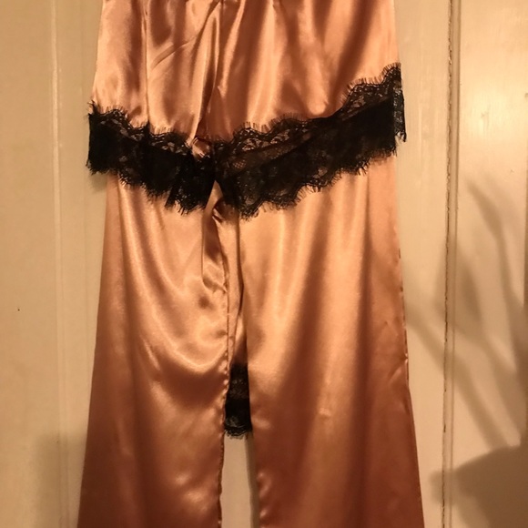 NWOT, 1 set, Intimate/ sleepwear - Picture 5 of 12